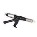Fuel Injector 095000-0611 23910-1190 for Hino Truck P11C Engine - Image 4