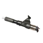 Fuel Injector 095000-1150 ME132940 for Mitsubishi FH/FK/FM 6M60T Engine - Image 2