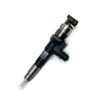 Fuel Injector 1J784-53051 for Kubota M7 Series Engine - Image 2