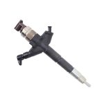 Fuel Injector 295050-0300 16600-5X00A for Nissan Truck Excavator YD2K YD25 Engine