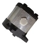 Hydraulic Gear Pump 67810-76100 67810-76102 for Kubota B8200 - Image 2
