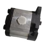 Hydraulic Gear Pump 67810-76100 67810-76102 for Kubota B8200 - Image 4