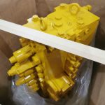 Main Control Valve 7234-62-0502 for Komatsu Excavator PC220-7 - Image 3