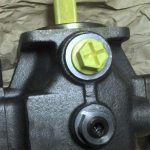 PV7-1X/16-20RE01MC0-16 Hydraulic Piston Pump - Image 2
